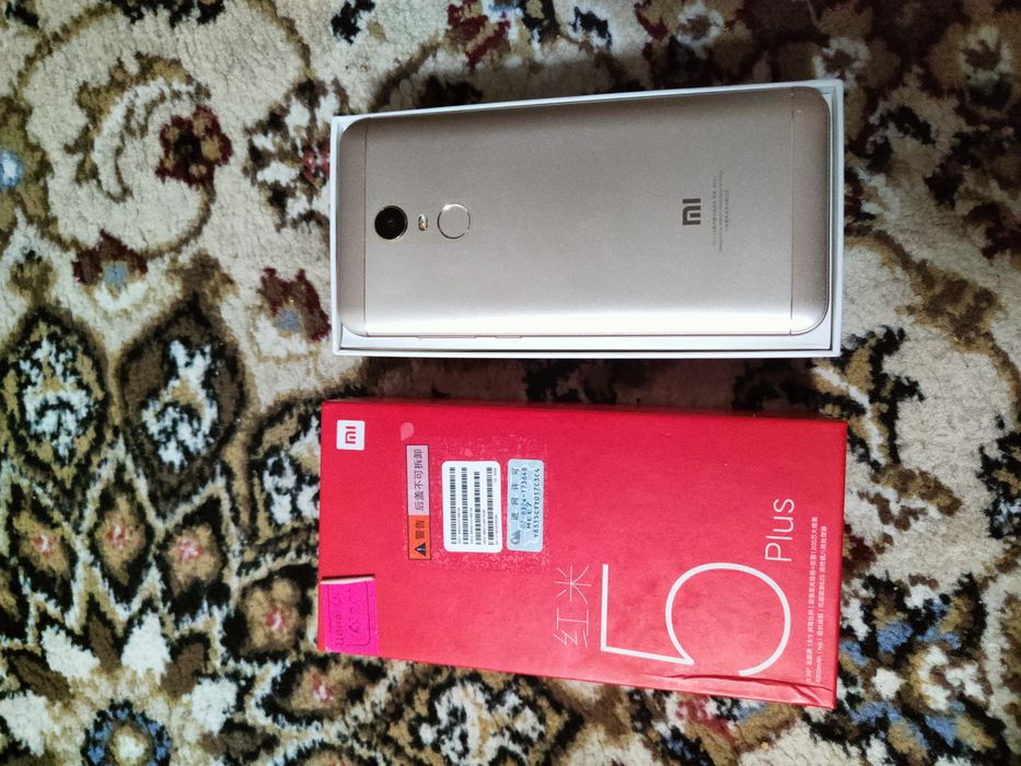 Redmi 5+ telefoni sotiladi