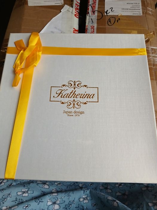 Продам менажницу новую