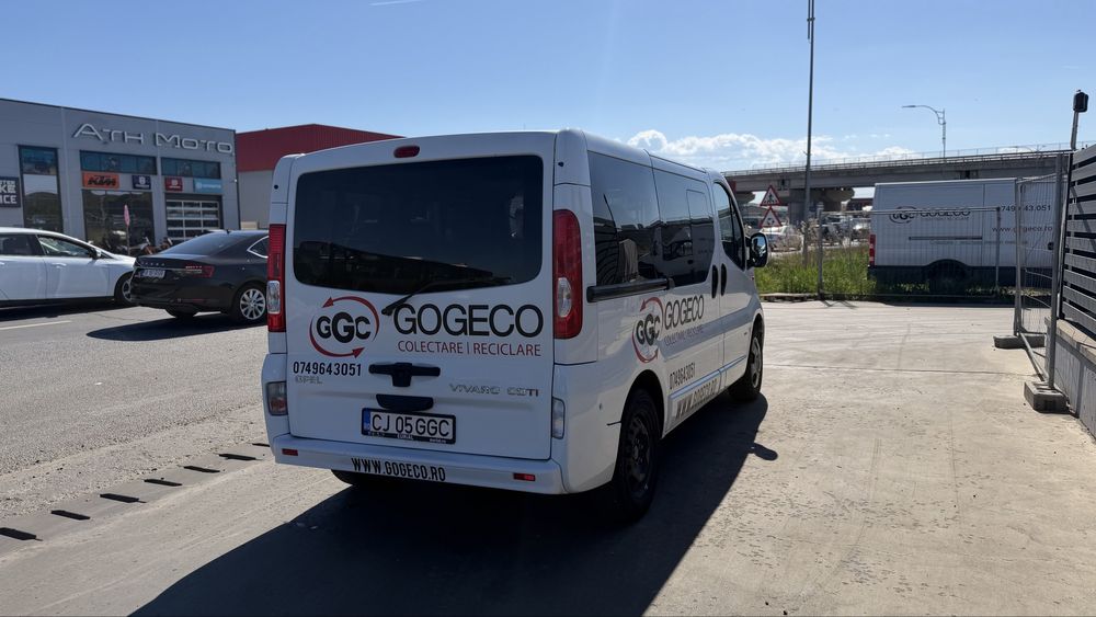 Vand opel vivaro 8+1