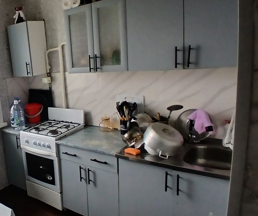 Продам кух.гарнитур и газ плита