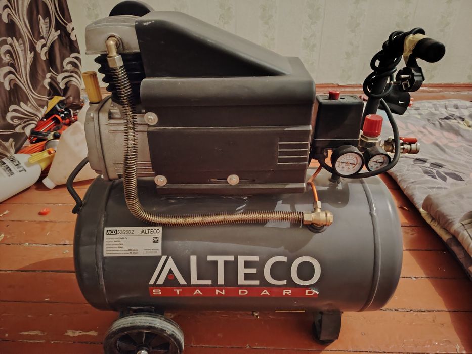 Продам Компрессор