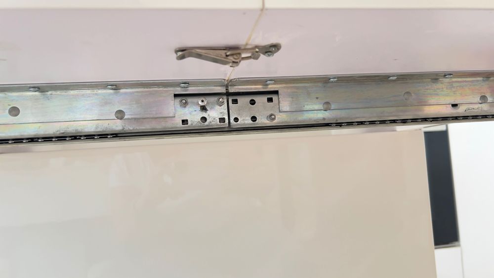 трапезна маса с удължение