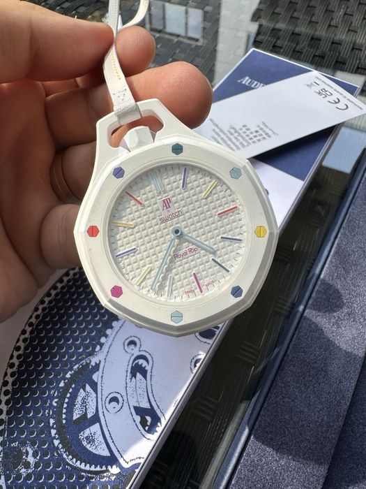 Audemars piguet x swatch royal pop colab