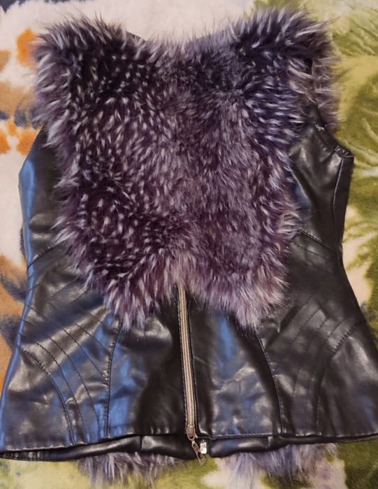 Продам безрукавку