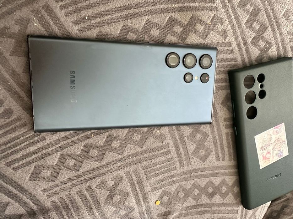 Продаю Samsung s22 ultra