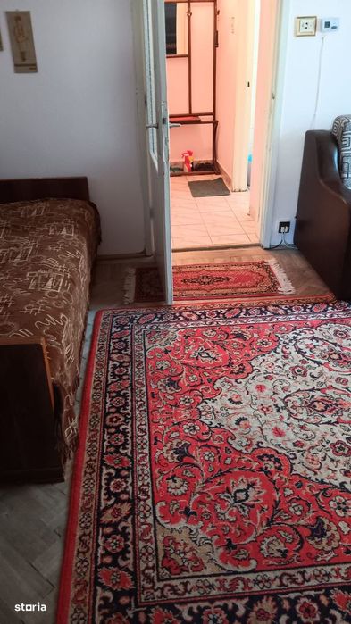 Vanzare apartament 2 camere, zona  micro 9 Targoviste