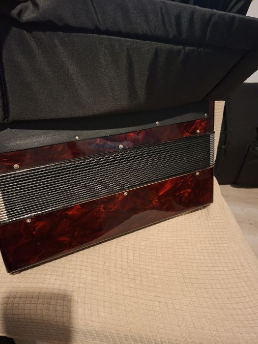 Hohner de vînzare verdi $