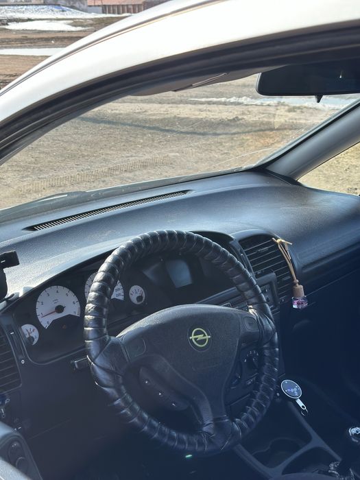 продам opel zafira a 1999 года