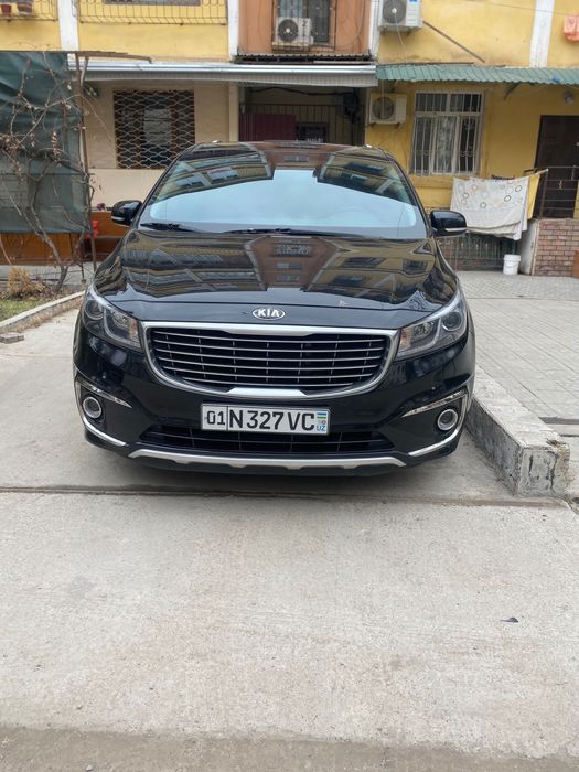 Продается KIA Carnival