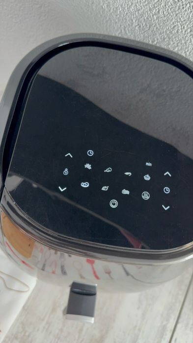 Air fryer Smax Germany 8 л. Като нов! В гаранция