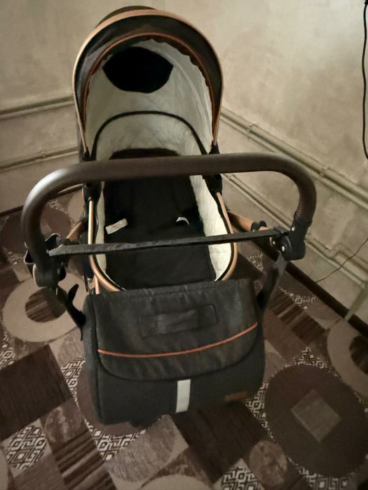 Коляска универсальная