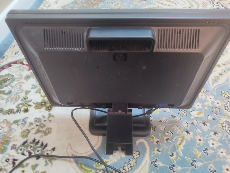 Монитор hp продам