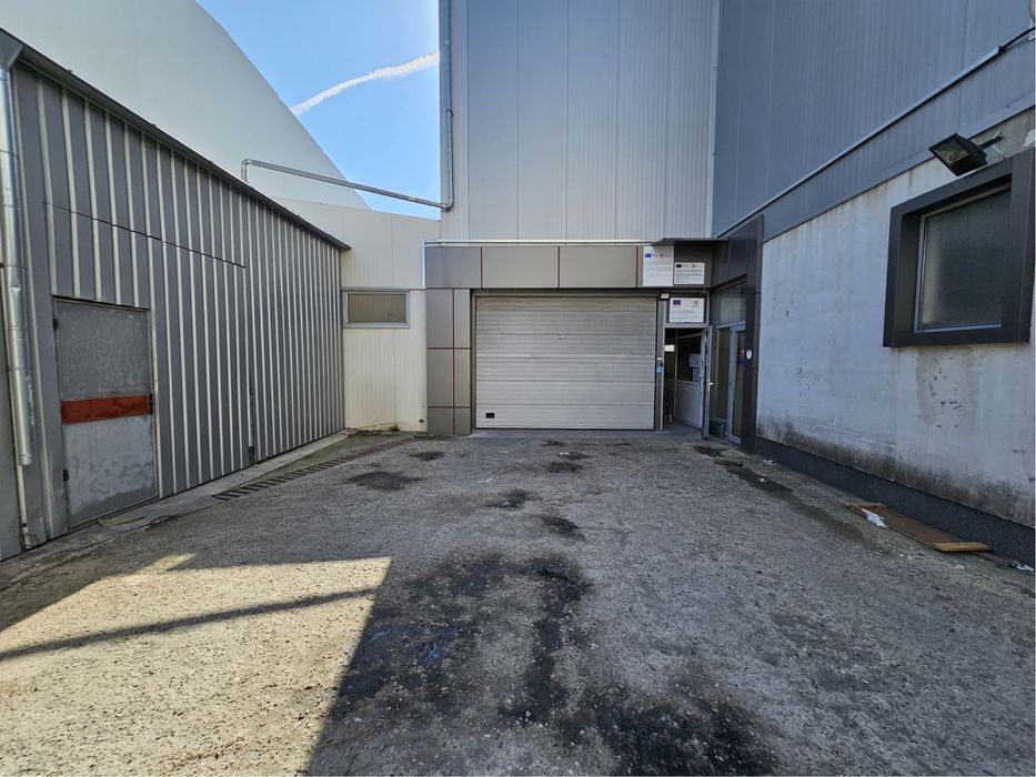 Хале под наем, складови търговски площи в Пловдив