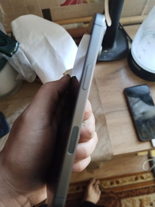 Продам Iphone 17
