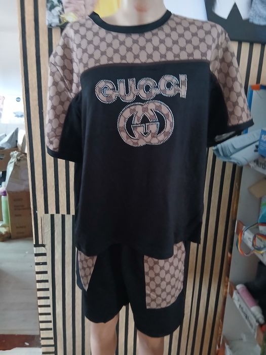 Compleuri disponibile