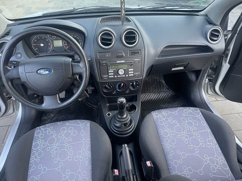 Ford Fiesta 2006 benzina