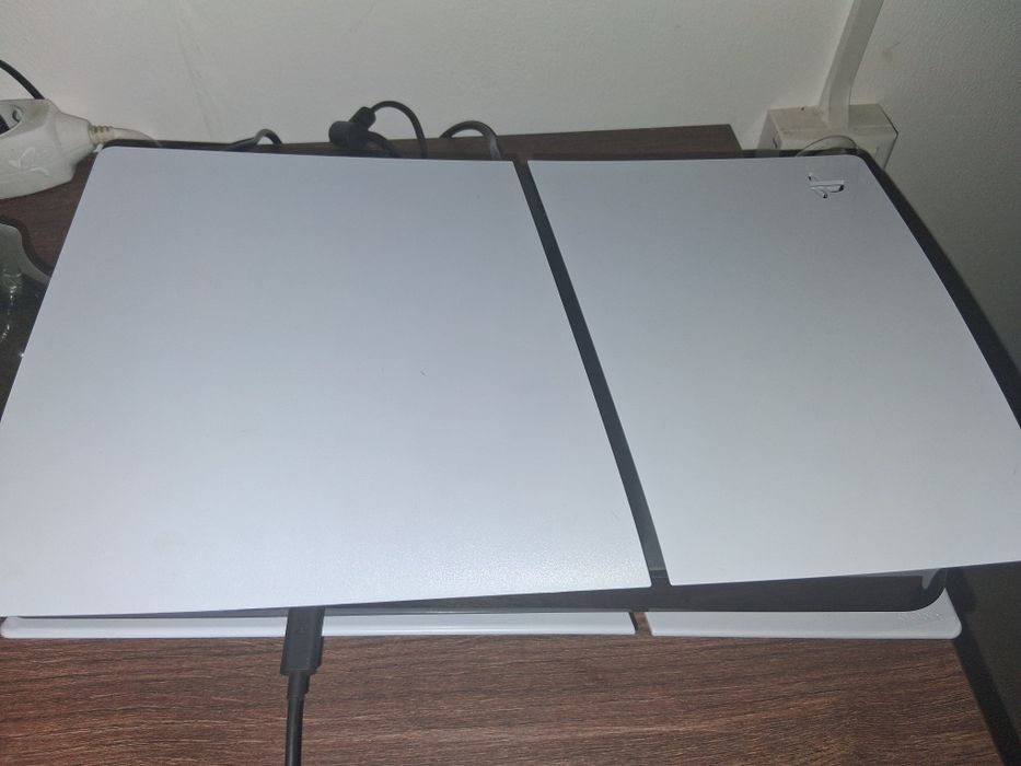 Play station 5  slim 1TB cu Disk