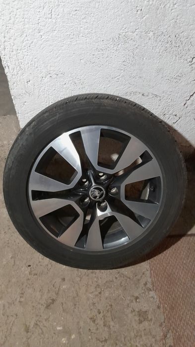 Roti Skoda yeti 17 inchi cu anvelope continental vara