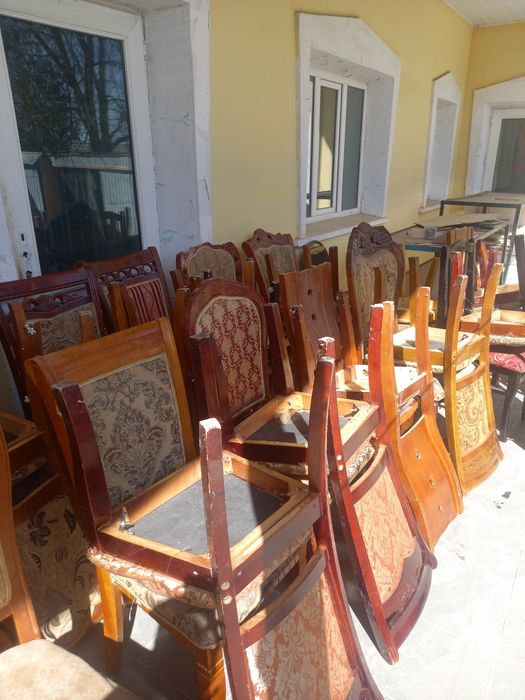 Стулья б/у продаются