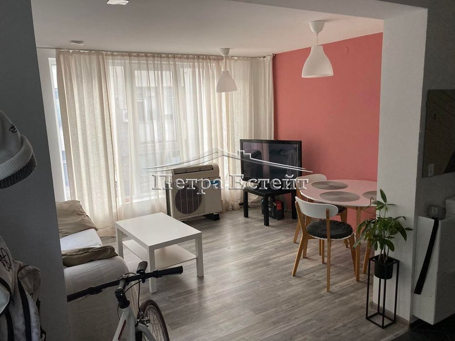 Мезонет под наем в Гръцка махала