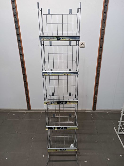 Метални стелажи за магазин