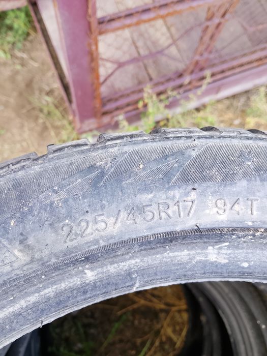 Шины зимние 225/45/17