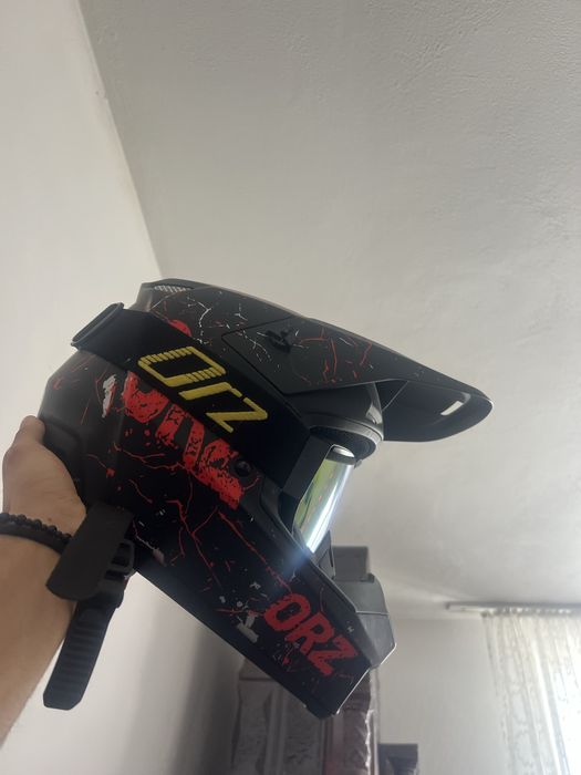 vand casca moto si armura