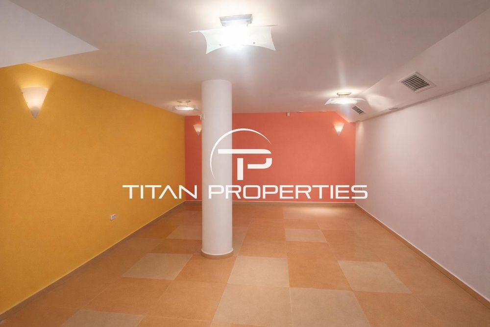 Дава се под наем Магазин в Пловдив, Център - 84 кв.м за 1097.01 € - Снимка #4