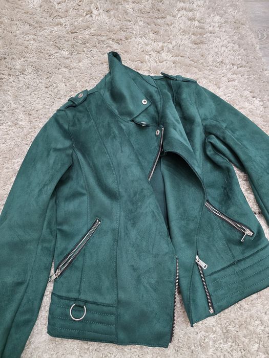Зелено велурено яке Reserved