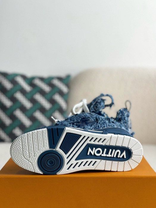 Adidasi Louis Vuitton