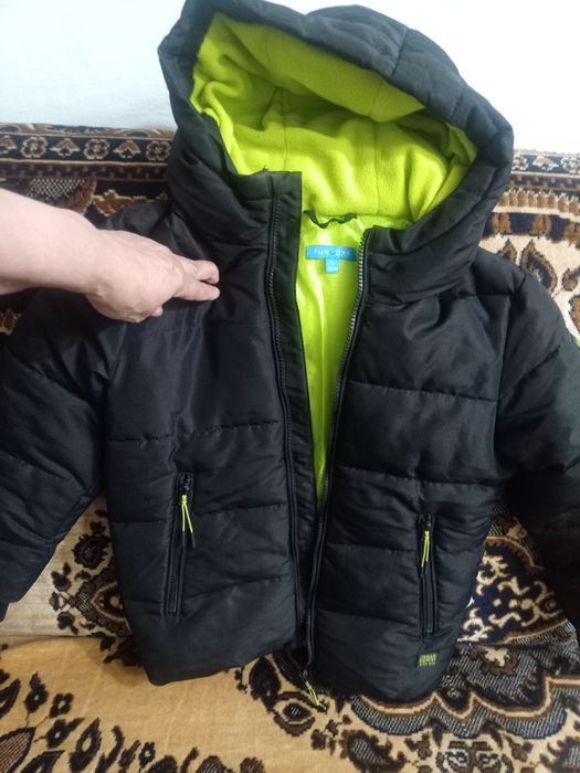 Продаются куртки на мальчика мальчика