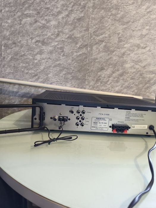 Усилвател Onkyo   TX-100