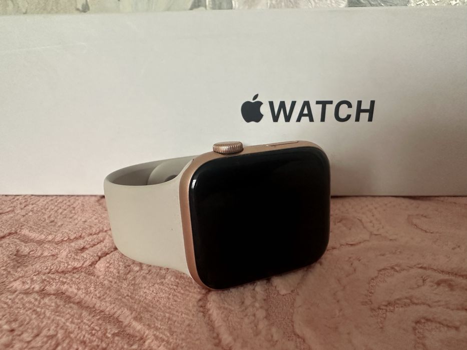 Apple Watch SE 44mm