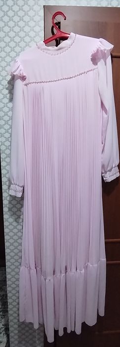 Нежное плиссированное платье