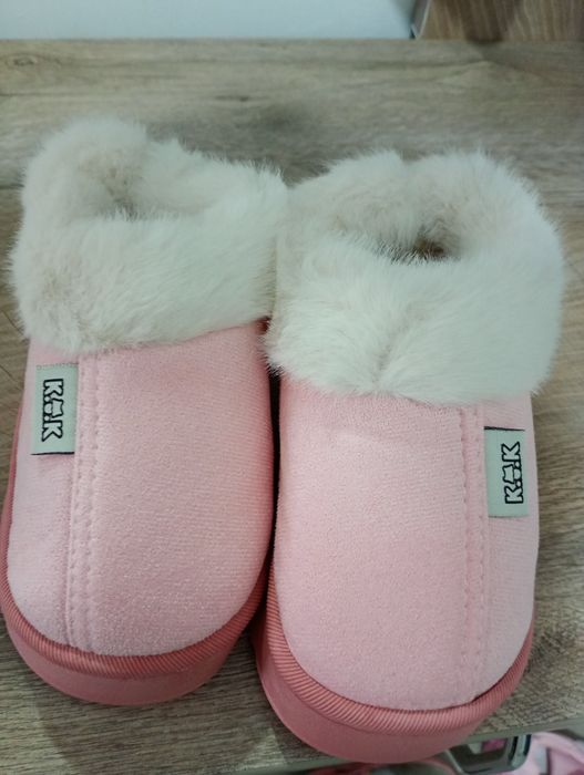 Ghete căptușite fetițe noi.  Nr 27