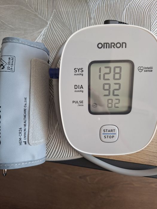 Апарат за кръвно налягане Omron
