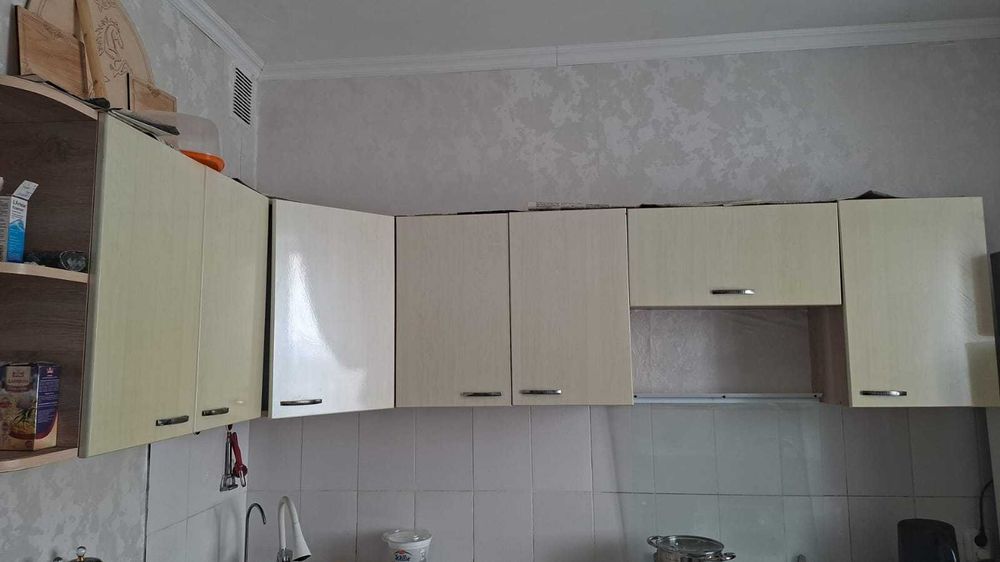 Кухонный гарнитур срочно