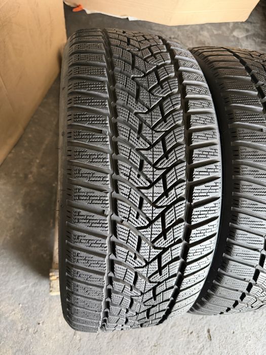 4 anvelope iarna ca NOI 235/45/18 , Dunlop , 8 mm !