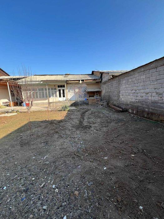 Юнусободда Манзара Сити оркасида 2,5 сотих фасад 10х25 Гвардейский