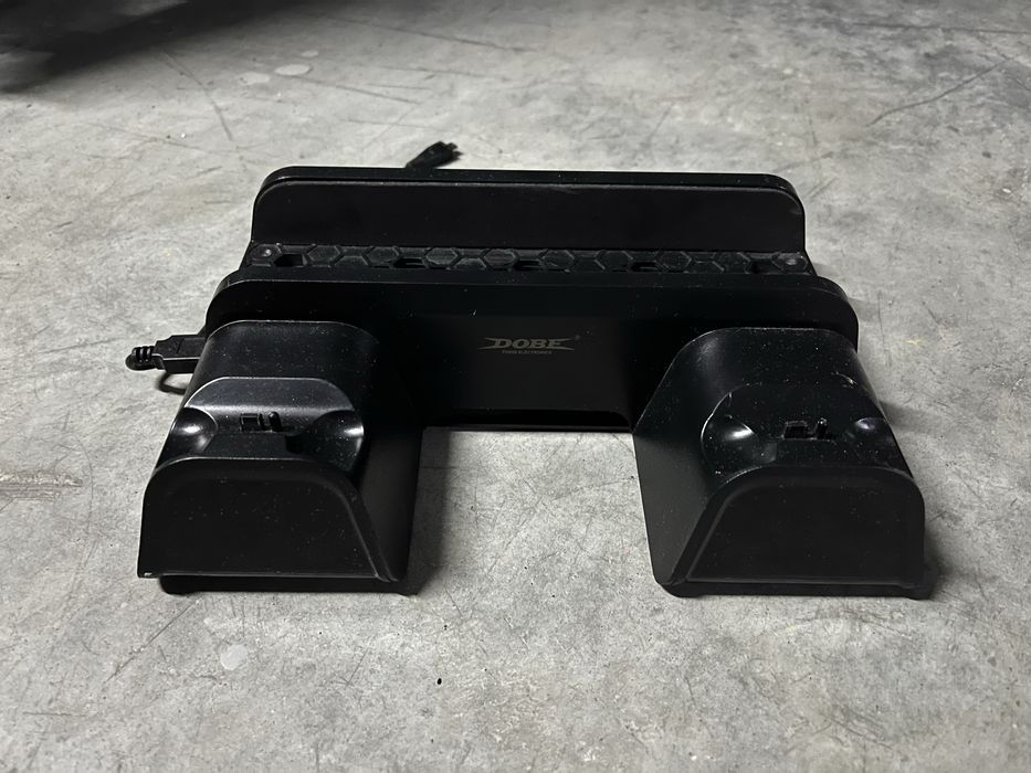 Охлаждающая док-станция для PS4