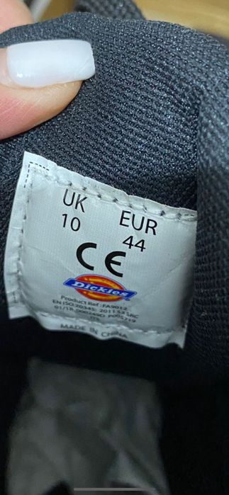 Спец ботинка срочно продам