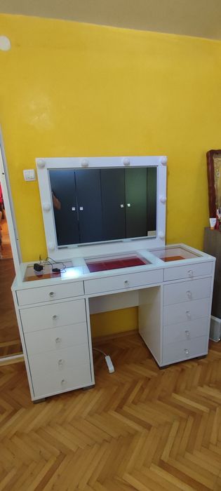 Montator. Ofer servicii  de montaj mobila