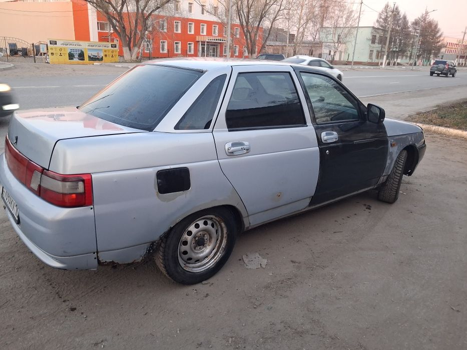 Ваз 2110.      .