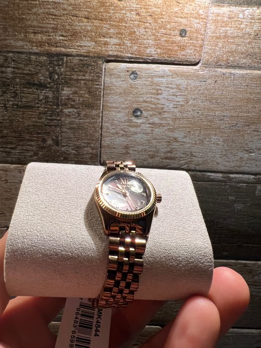 Часовник Michael Kors