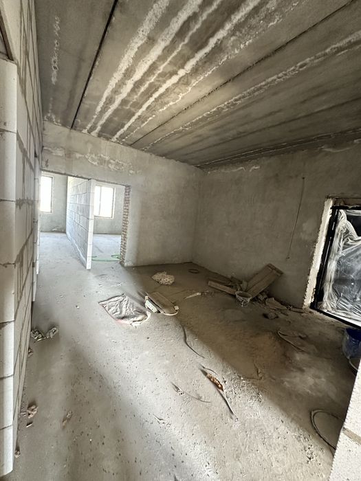 Karobka uy sotiladi, 3 xonali