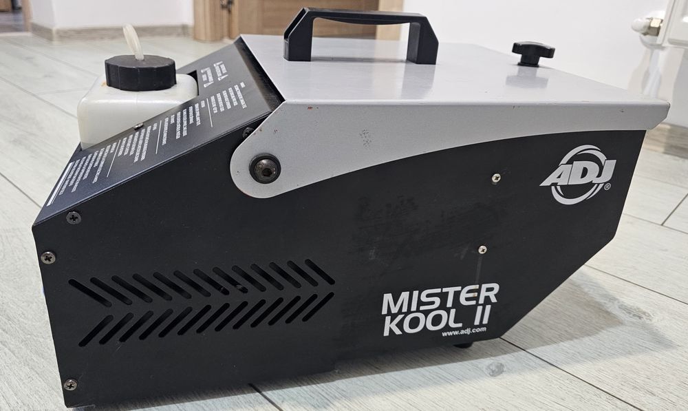 Aparat de făcut fum MISTER KOOL II