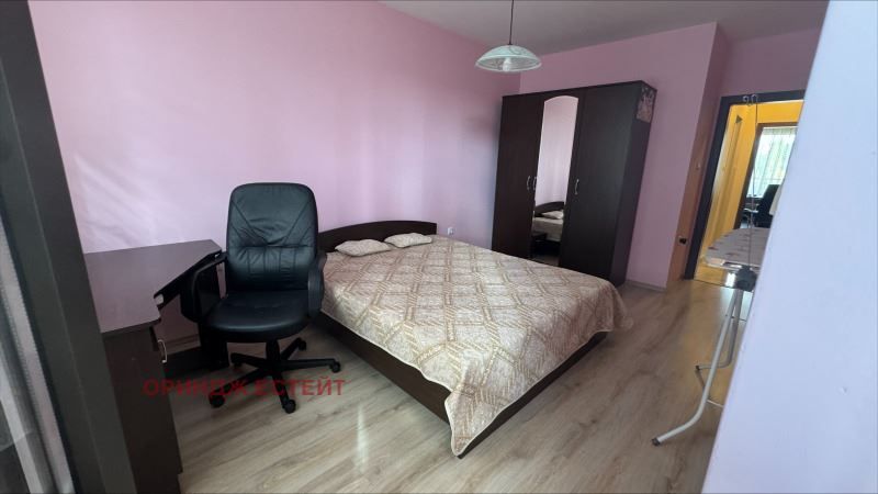 3-стаен в София-Разсадника площ 125 цена 750
