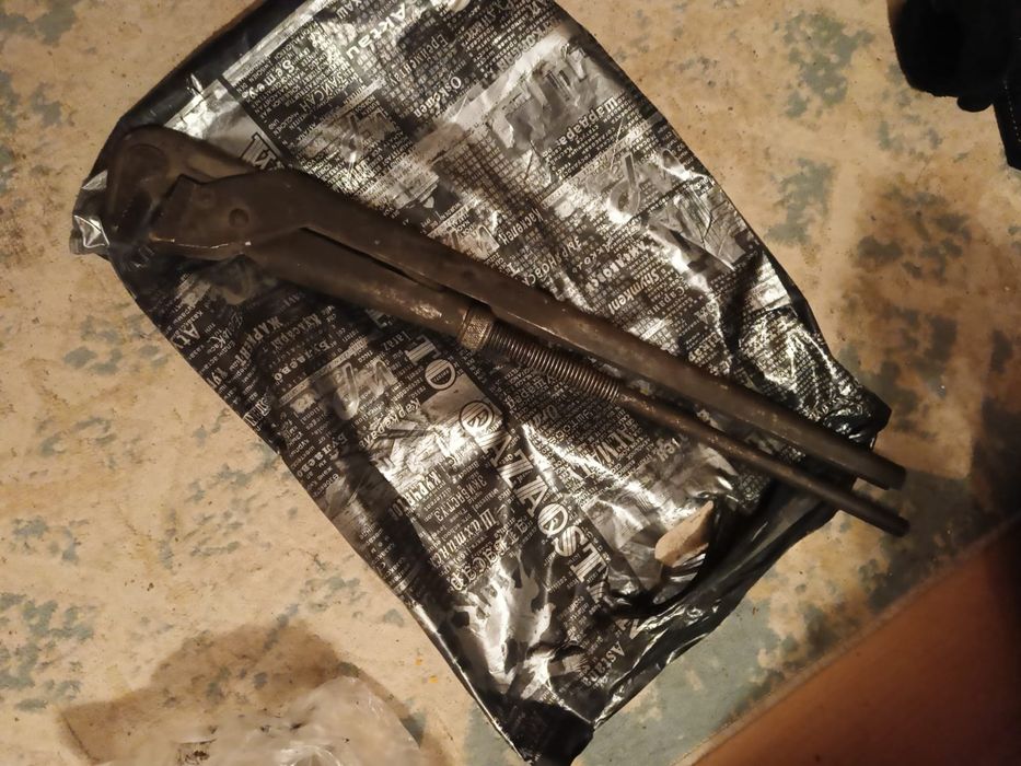 Продам разводной ключ