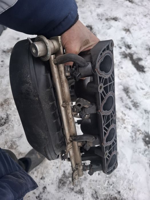 Продам Е46 впускной коллектор