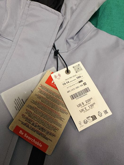 Чисто ново ски яке на Zara, с етикет.